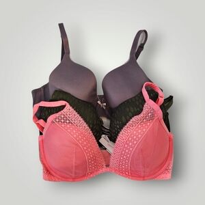 Victoria’s Secret Bra Womens 32DD‎ Bundle Very Sexy & Dream Angels Lace Push-Up